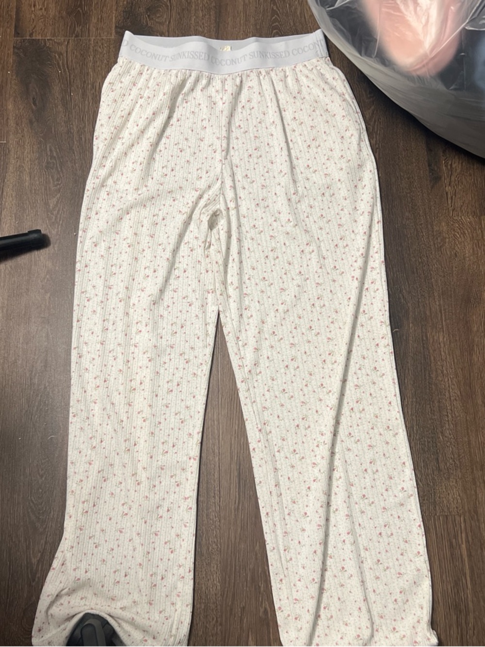 Sunkissed Coconut Women's Cream Floral Lounge Pajama Pants